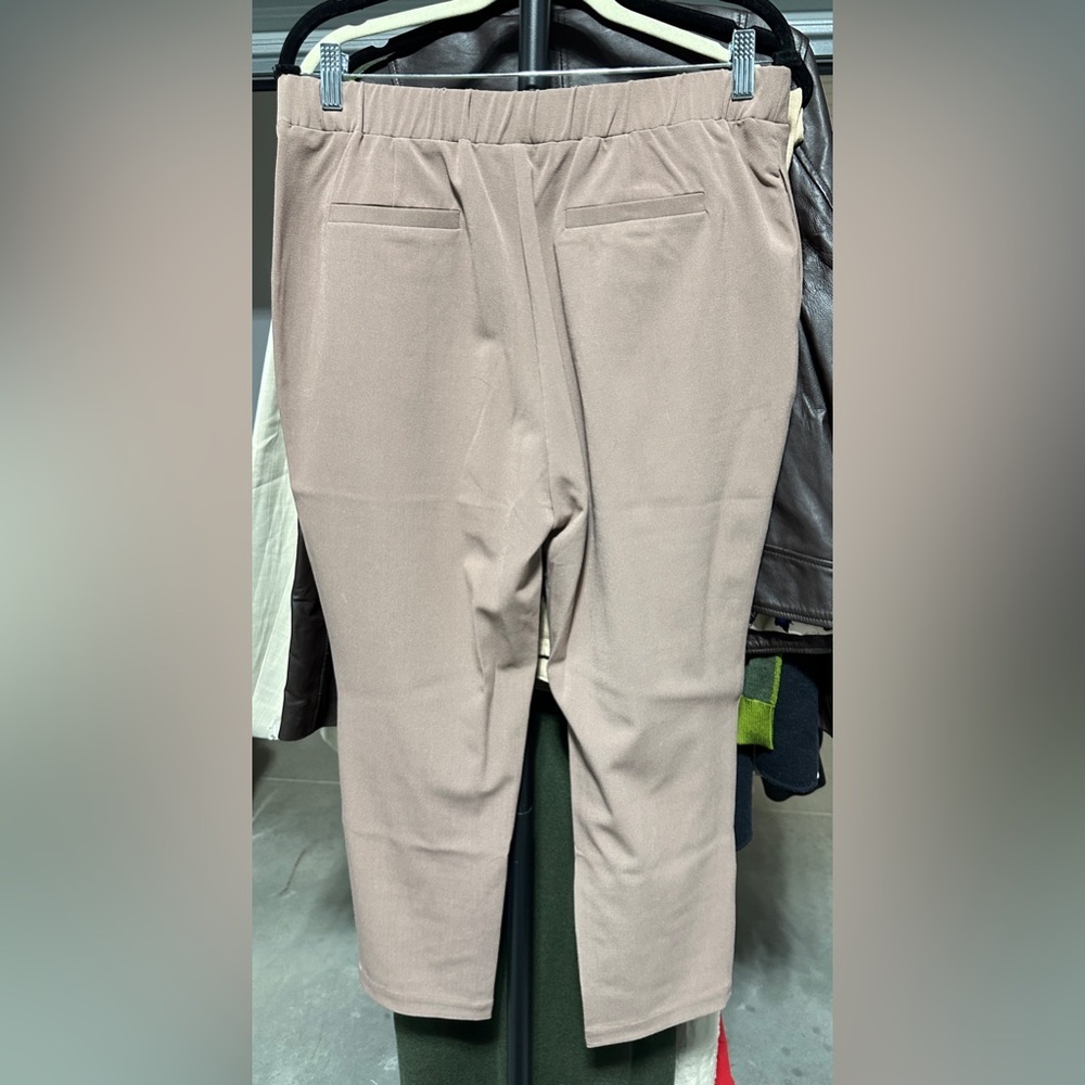 Les Serein | Hollie Mid Rise Straight Pant - Picture 4 of 5